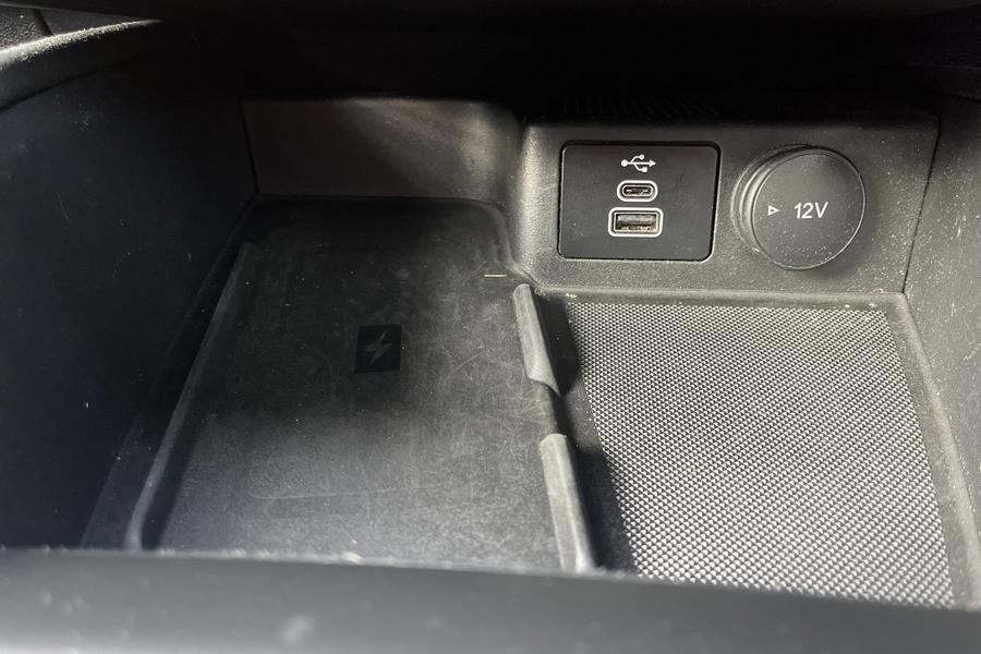 Ford KUGA Photo autoimg-e141667514ec6672f4717f7588a119acdab12567.jpg