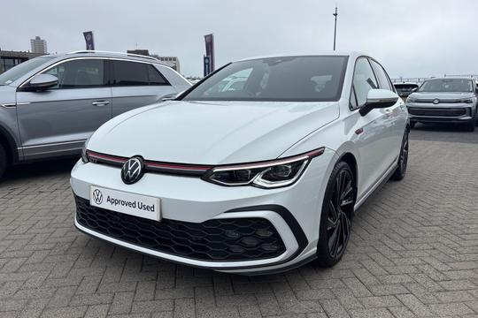 Volkswagen Golf Photo autoimg-e1423d2160be3c82113af14243e9c7a852f75579.jpg