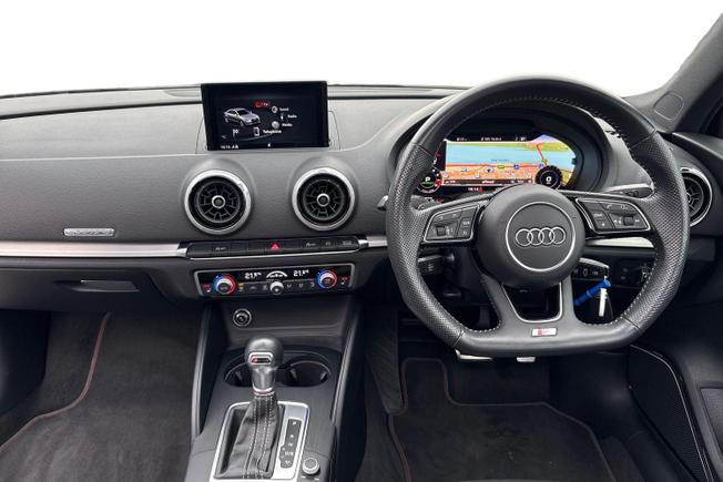 Audi S3 Photo 11