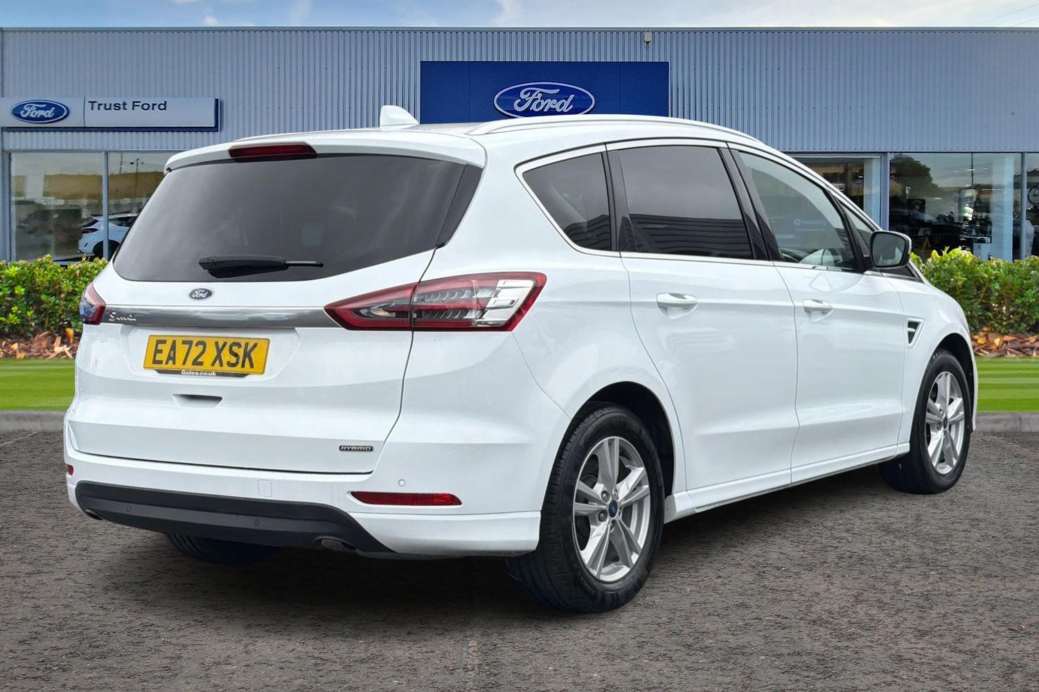 Ford S-MAX Photo 3
