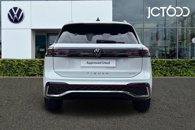 VOLKSWAGEN Tiguan Photo 7