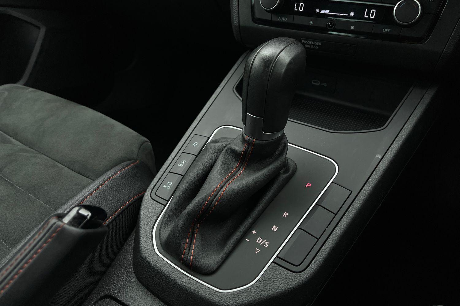SEAT Ibiza Photo 35