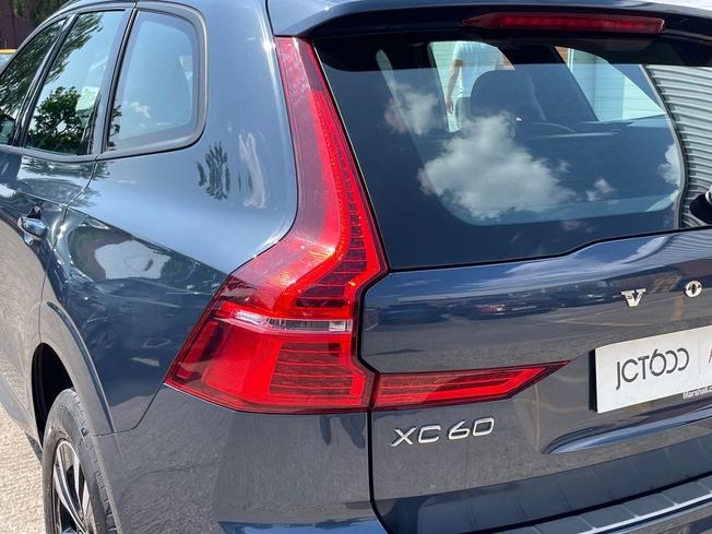 VOLVO XC60 Photo 18