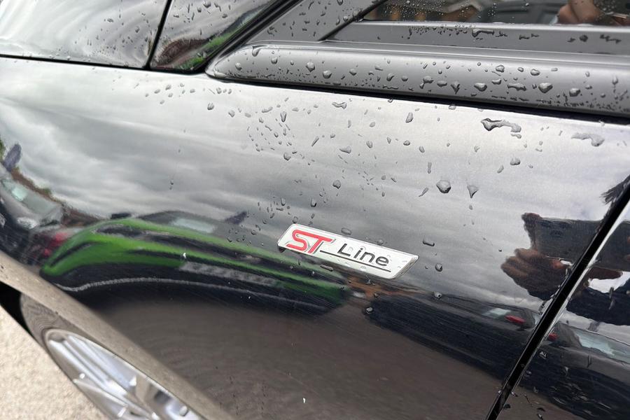 Ford FIESTA Photo autoimg-e14840b9cfa2aba4f16b39c3c651329b261628d1.jpg