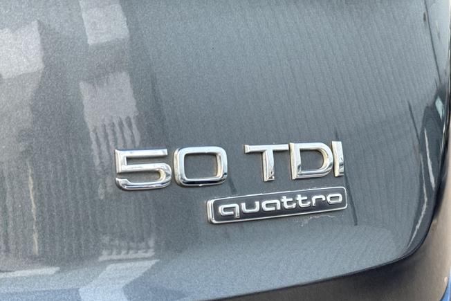 AUDI Q7 Photo 27