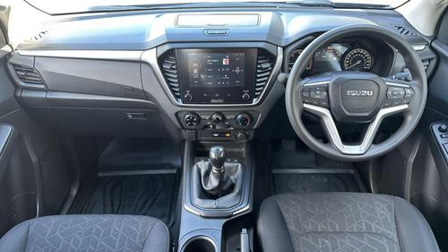 Isuzu D-MAX Photo autoimg-e14dac4532ea434247a8284c0015df0f45f3cf12.jpg