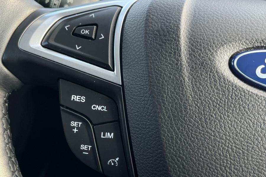 Ford GALAXY Photo autoimg-e14f24217dcf8256ef8b785a51a35a45b1a8e52b.jpg