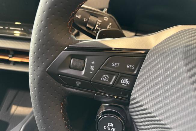 CUPRA Raval V1 37Kwh Photo 16
