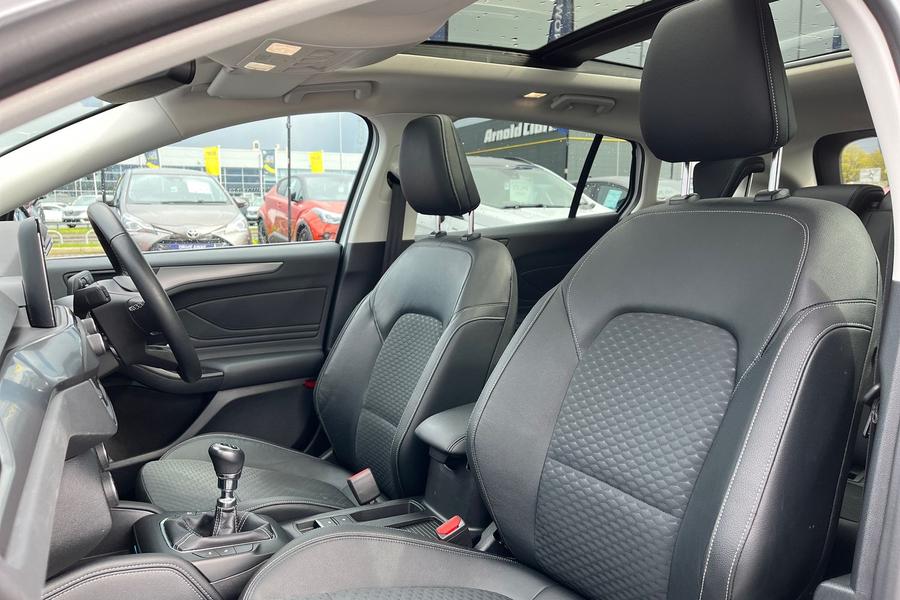 Ford Focus Photo autoimg-e156a57898c0bece35fa01d9a83ec4f0ea989010.jpg