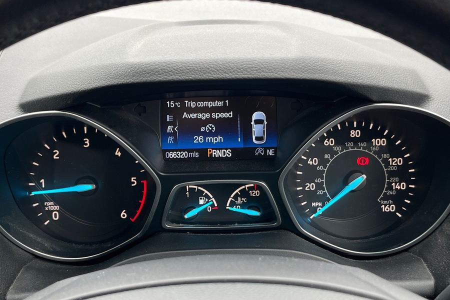Ford KUGA Photo autoimg-e15ab160deb0136671dec913744161445e5c9505.jpg