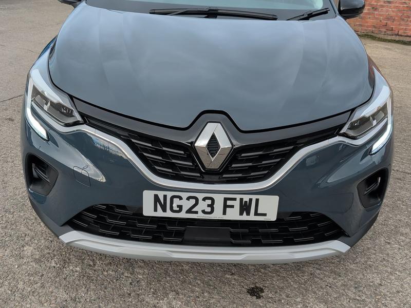 Used Renault Captur NG23FWL 26