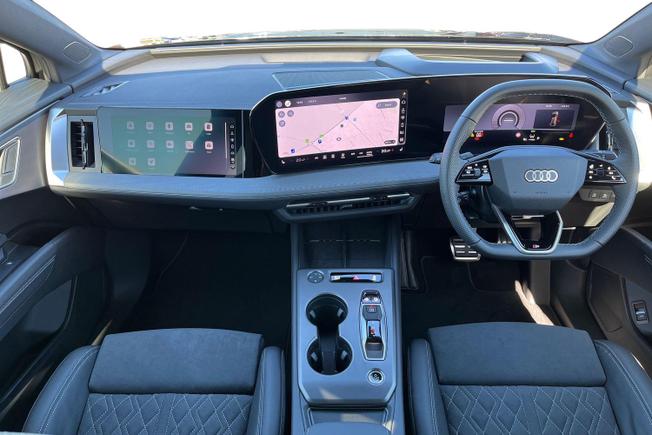 Audi Q4 e-tron Photo 10