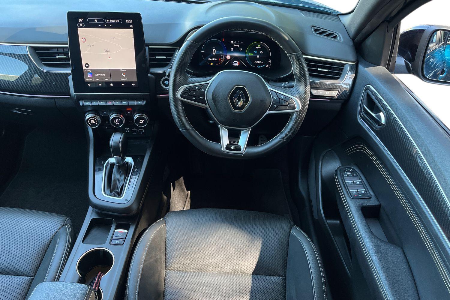 Renault ARKANA Photo 10