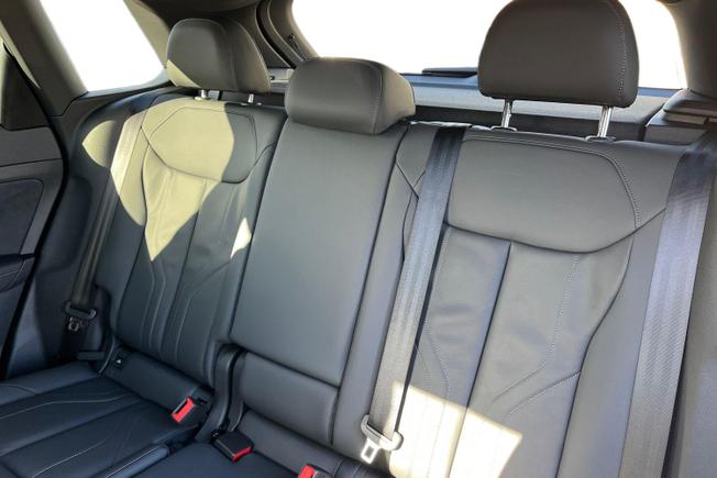 Audi Q3 Photo 9