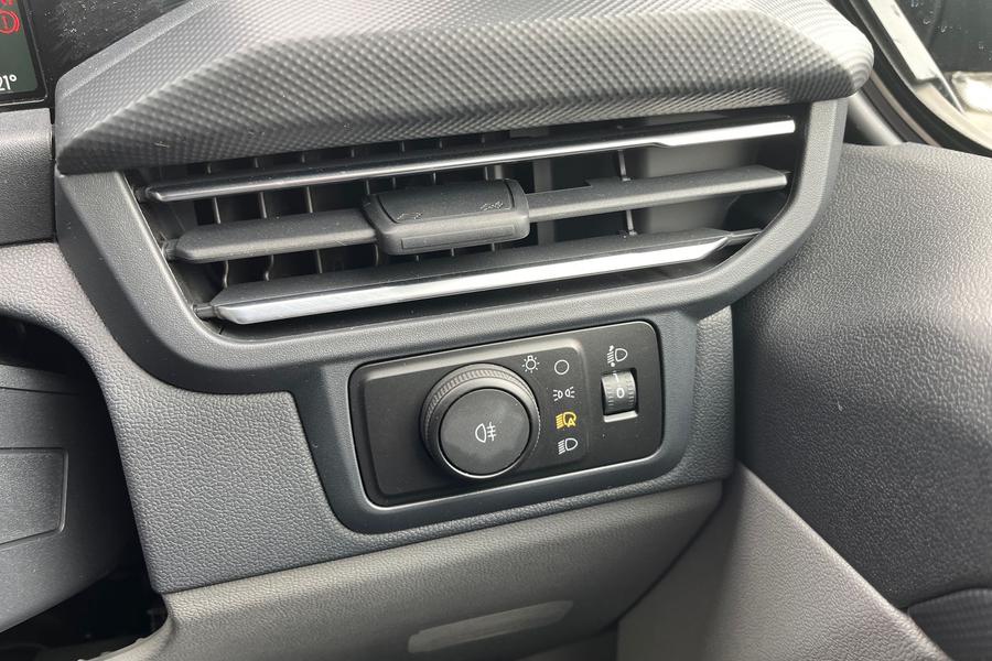 Ford TRANSIT CUSTOM Photo autoimg-e16863ab84da13f80d6c4e7ce232afe61672b07a.jpg