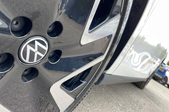 Volkswagen Id. Buzz Photo 22