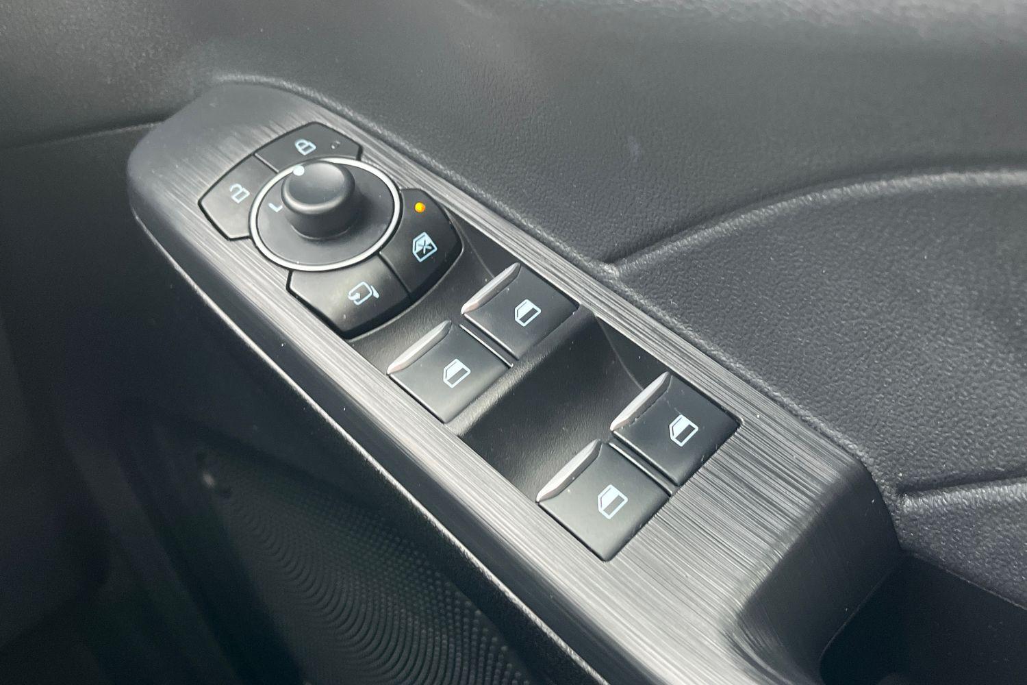Ford KUGA Photo 15