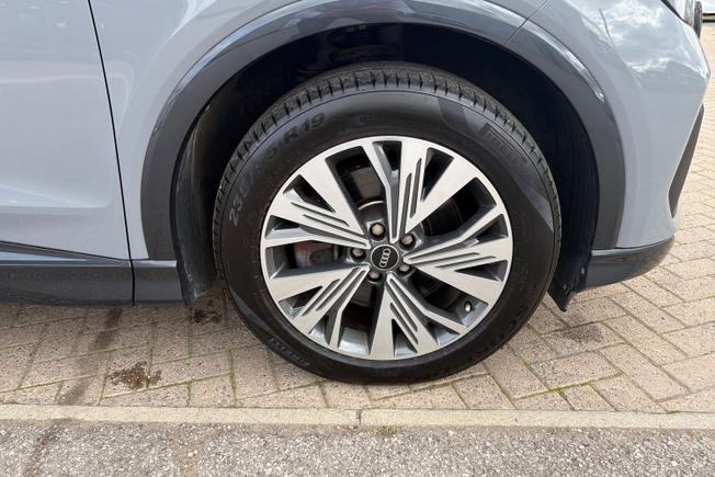 AUDI Q4 E-Tron Photo 25