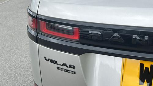 Land Rover Range Rover Velar Photo autoimg-e16f98f4ea68c9cfa0d96040a58806227de977fd.jpg