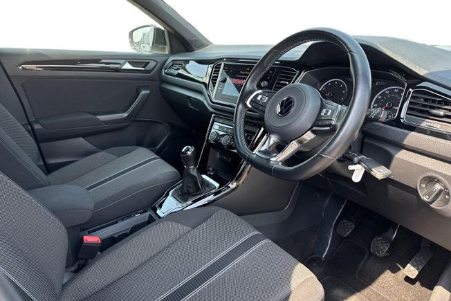 VOLKSWAGEN T-Roc Photo 6
