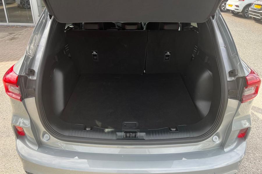 Ford Kuga Photo autoimg-e171bfd1176485e450d858eb0aad9fde078a5f47.jpg