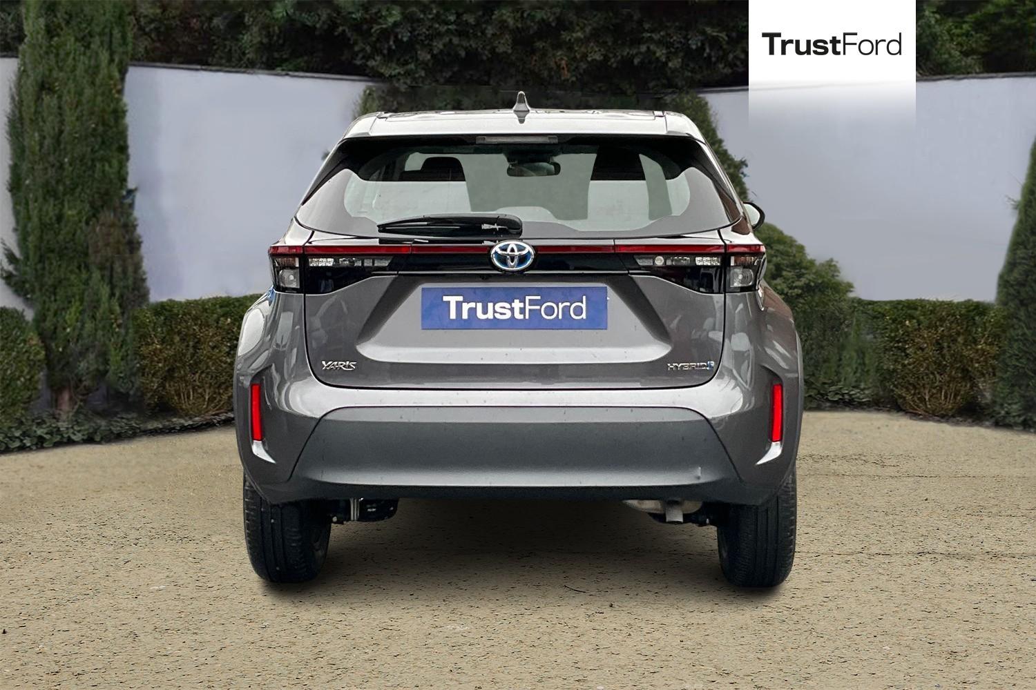 Toyota YARIS CROSS Photo 6