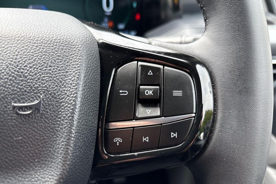 Ford TRANSIT CUSTOM Photo autoimg-e172f71bd7ed79d6f4229ca2fe31eea9e094d496.jpg