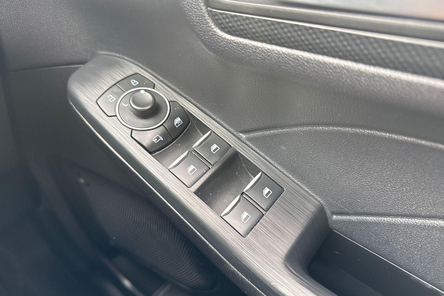 Ford KUGA Photo 15