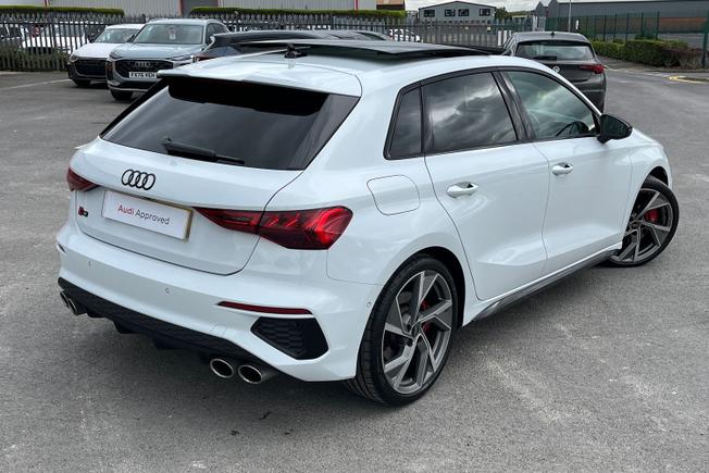 AUDI S3 Photo 59