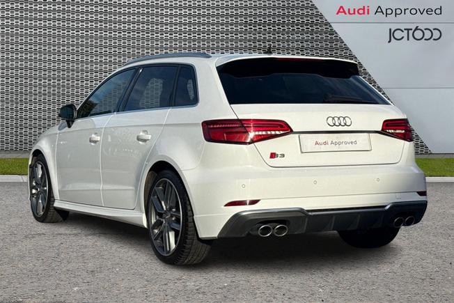 AUDI S3 Photo 3