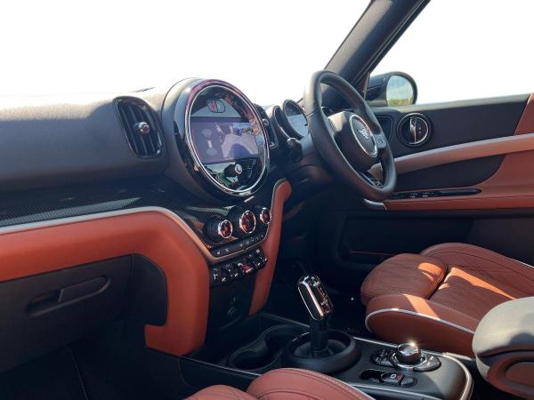 MINI Countryman Photo autoimg-e18d7804fb51dd81d5981f4fcb2f6a3832dfeaae.jpg