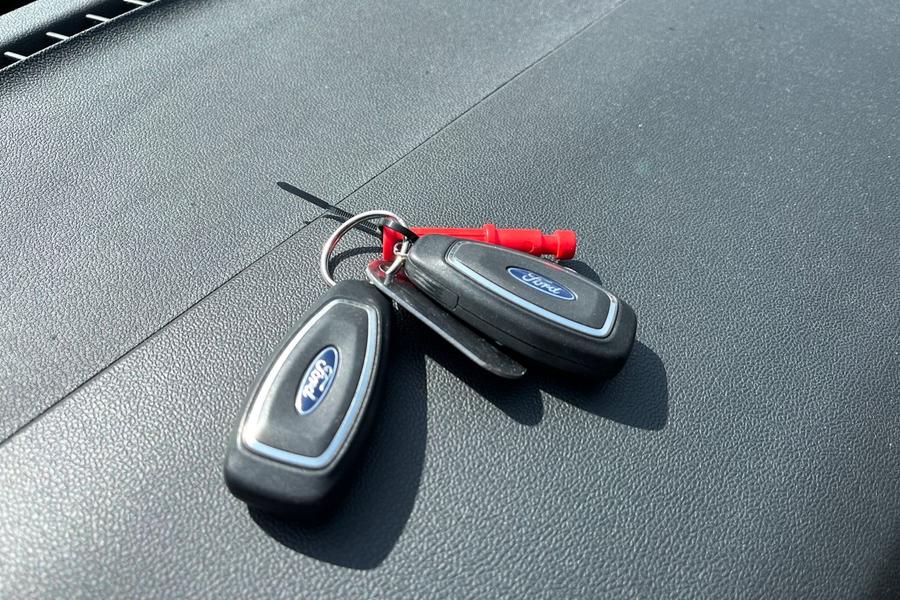 Ford FOCUS Photo autoimg-e18e7cea64068ea062fbd6643ff7e1cea0714d81.jpg