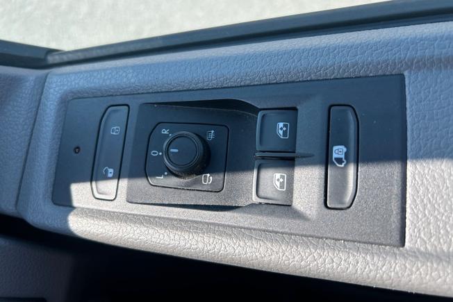 Volkswagen Transporter Photo 37