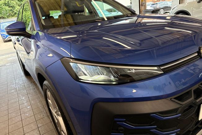 VOLKSWAGEN T-Roc Photo 19
