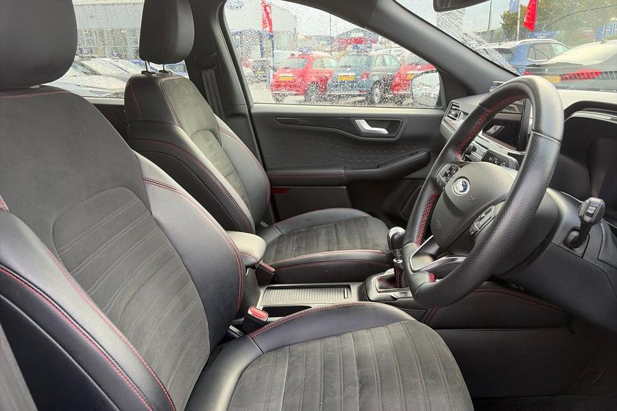 Ford KUGA Photo autoimg-e19bd659d8d70bc043513604877b41a4513baeae.jpg
