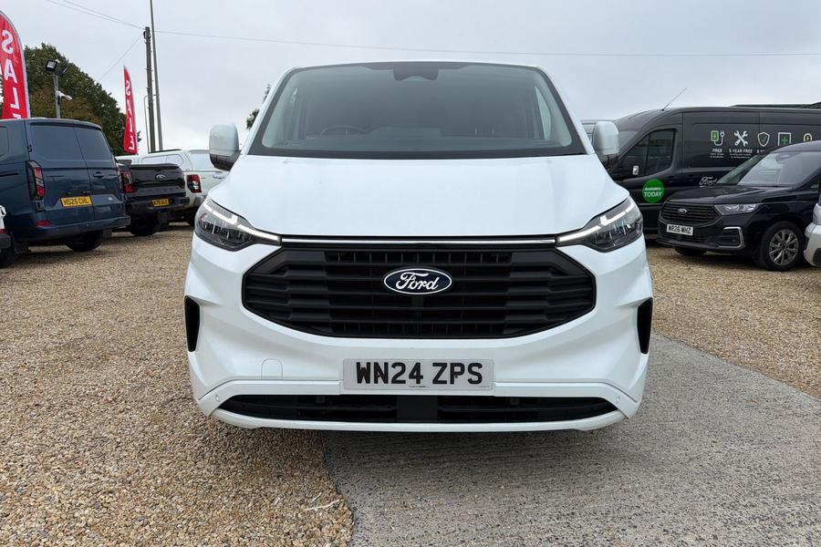 Ford TRANSIT CUSTOM Photo autoimg-e1a135b462df2697499829525f27ca04b3a0efca.jpg