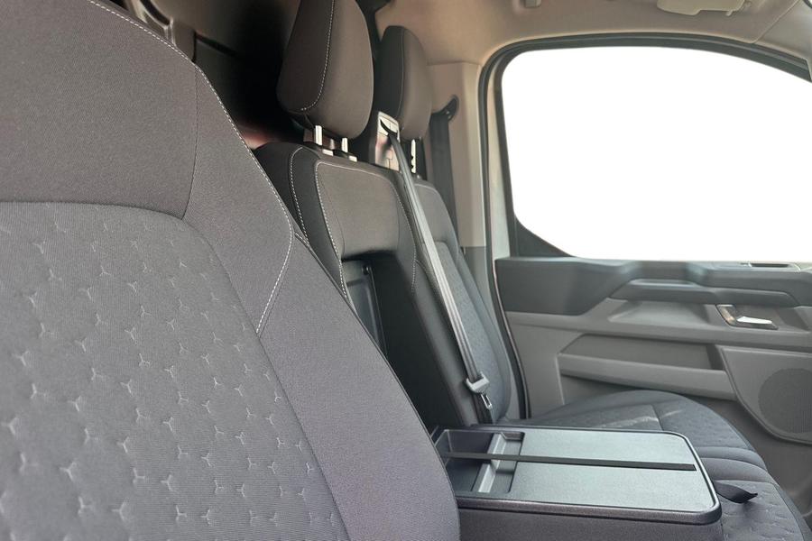 Ford TRANSIT CUSTOM Photo autoimg-e1a57d5f1ab5766007649f396917eb11f2e1b6a3.jpg