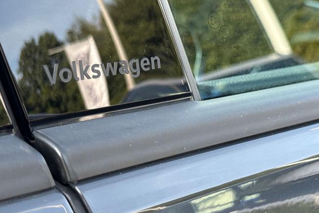 Volkswagen Golf Photo 23