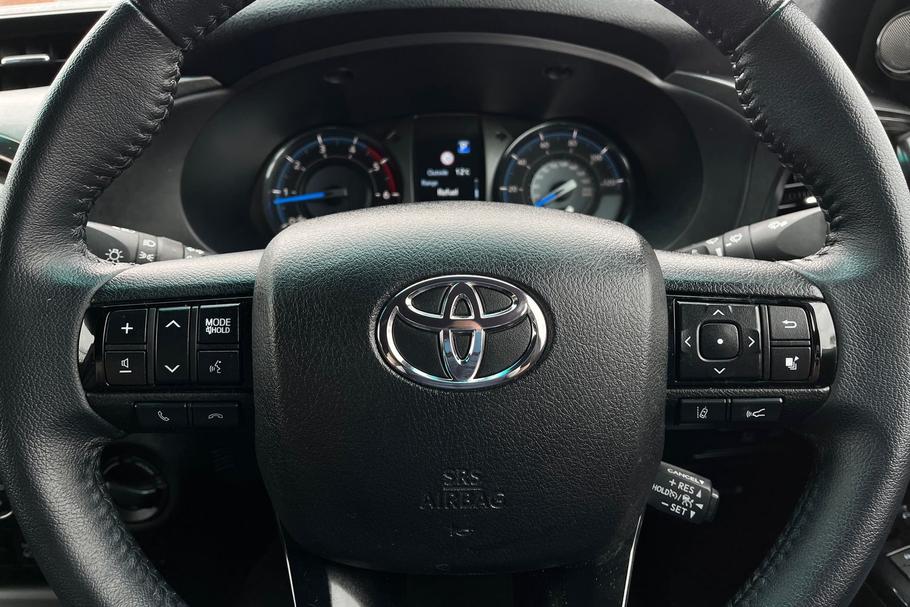 Used Toyota HILUX WD71GMY 17