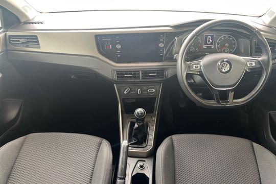 Volkswagen Polo Photo autoimg-e1ada8c5195a50fea51905f3ca5b770fcc4ad843.jpg