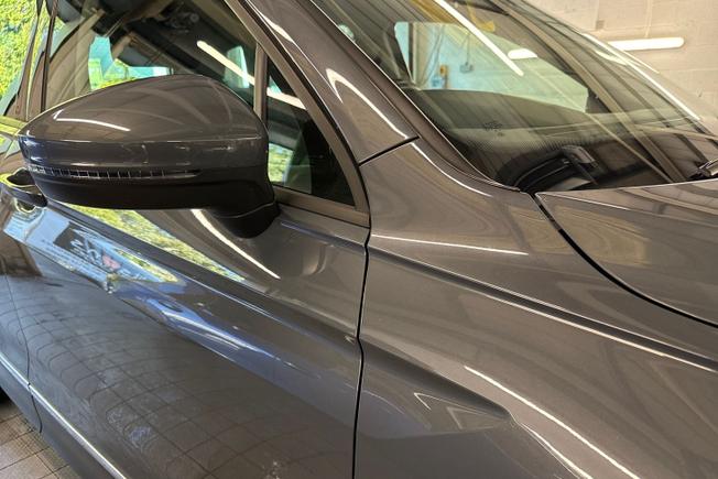 VOLKSWAGEN Tiguan Photo 20