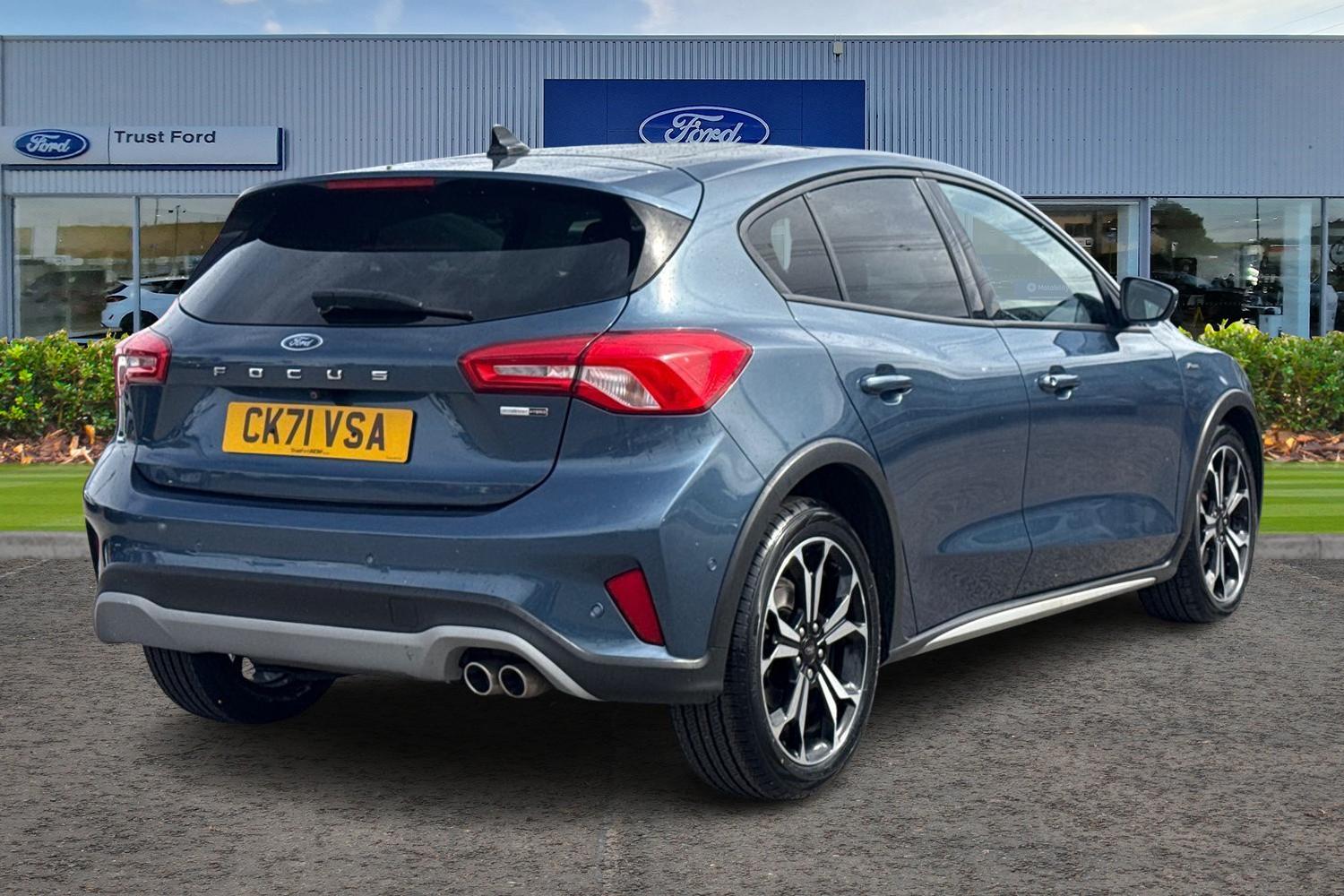 Ford FOCUS Photo 3