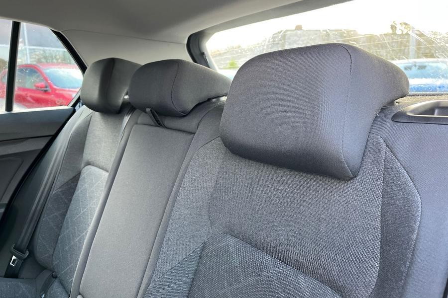 Volkswagen GOLF Photo autoimg-e1b420b1b95bd09e487b72992f676ad3e220da2c.jpg