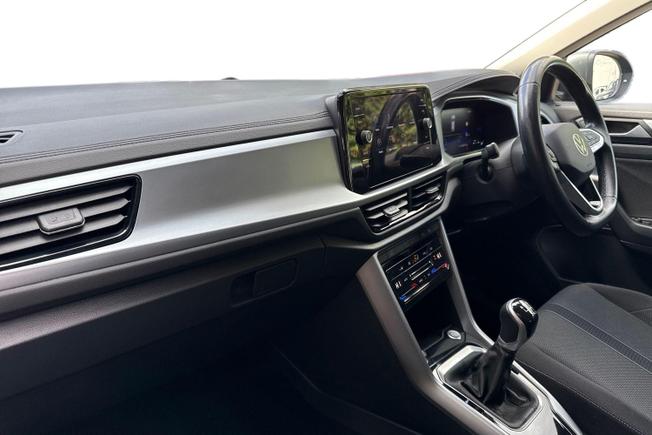 VOLKSWAGEN T-Roc Photo 2