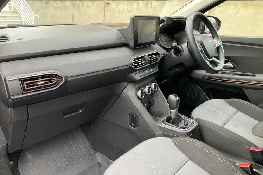Dacia Sandero Stepway Photo autoimg-e1b62ae9d7a344c94625341350b6d30c97b5d505.jpg