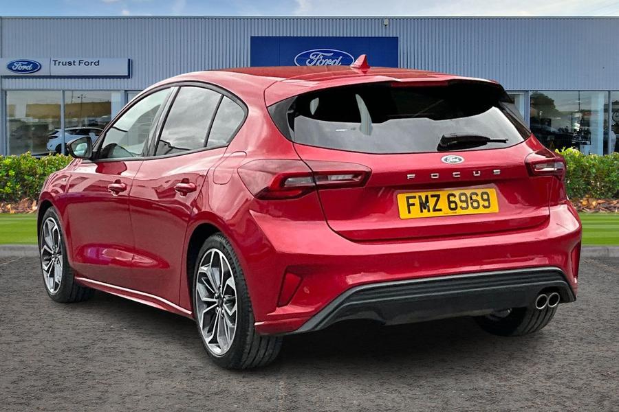 Ford FOCUS Photo autoimg-e1ba8c317936a4a3083524bdc75047376955fde3.jpg