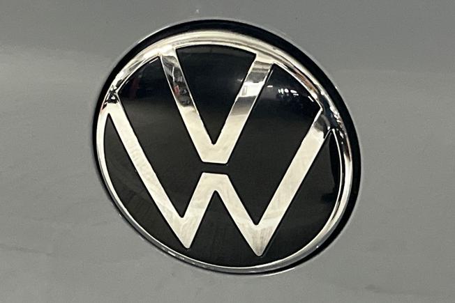 VOLKSWAGEN Golf Photo 31