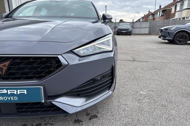 CUPRA Leon Photo 29