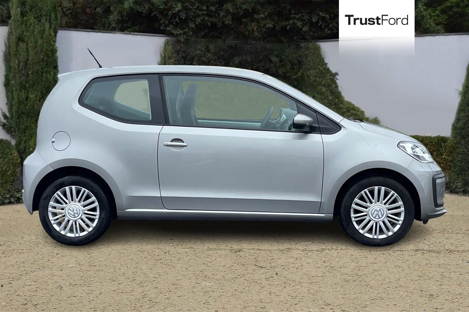 Volkswagen UP Photo 2