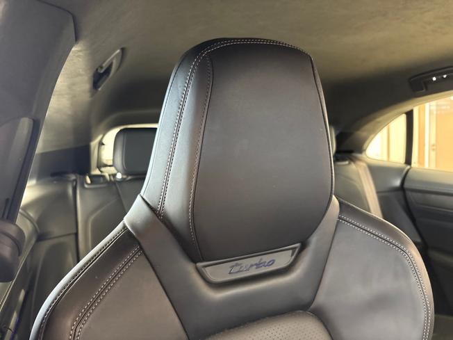 PORSCHE Macan Photo 15